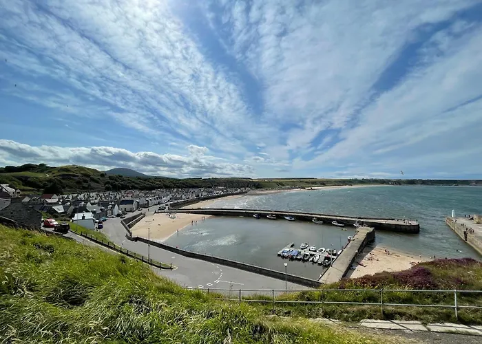 Spacious 2 Bedroom Home In Picturesque Cullen