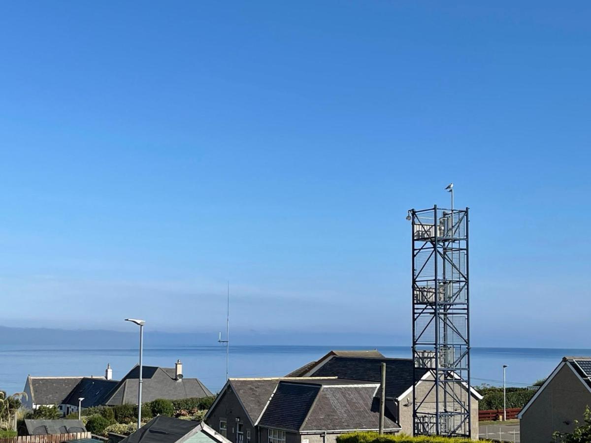 Spacious 2 Bedroom In Picturesque