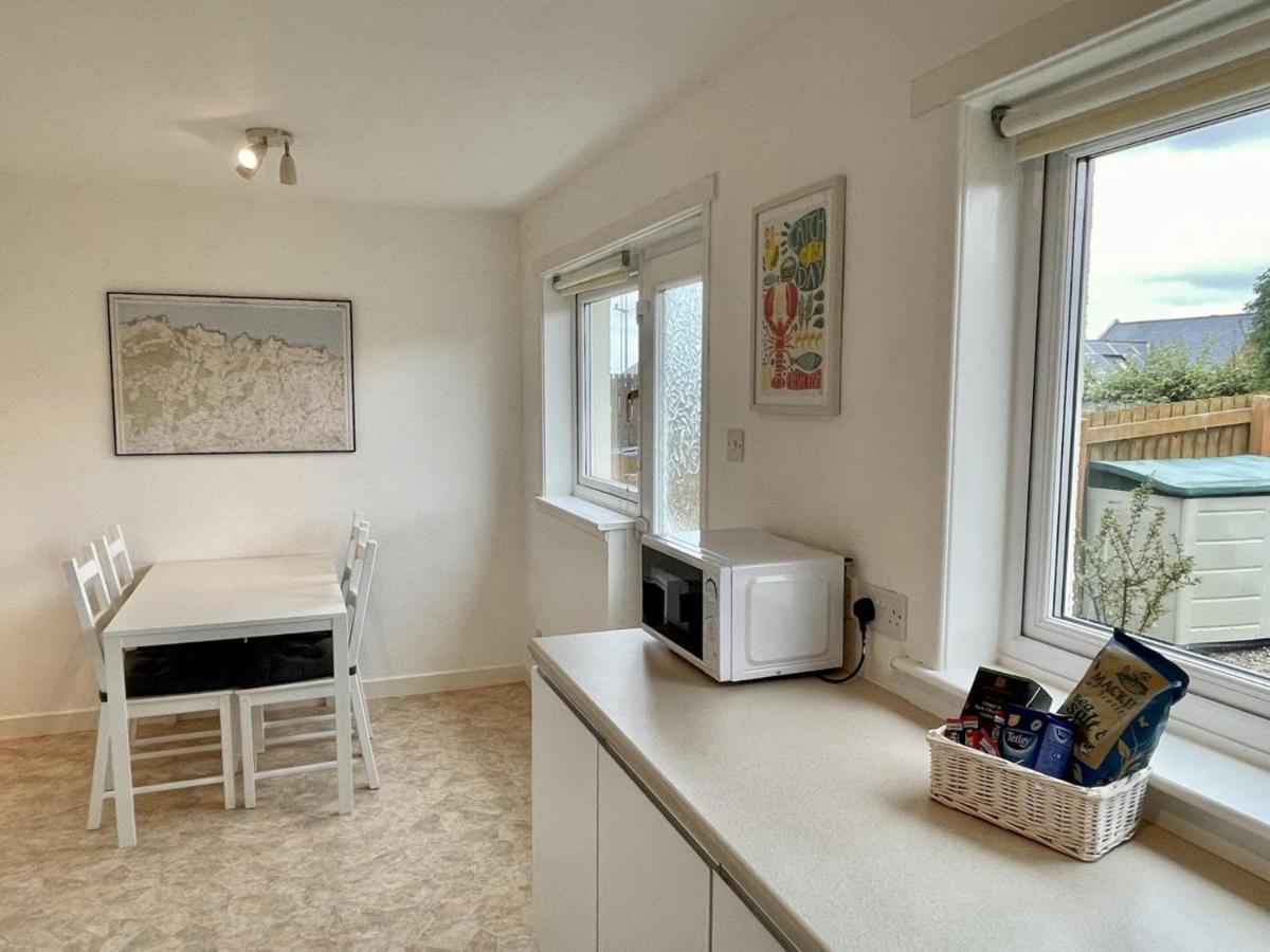 Spacious 2 Bedroom In Picturesque *